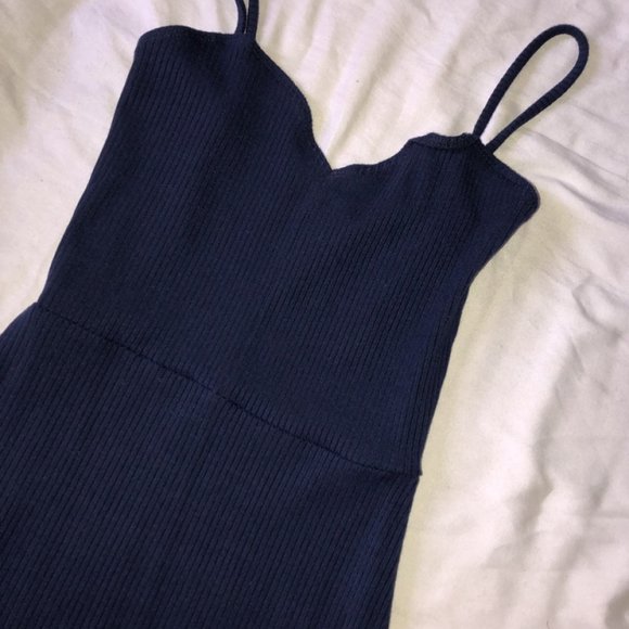 Reformation Spencer Dress - Picture 9 of 9